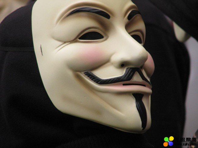 Fawkes照片工具：秘密给人脸识别系统“下毒”