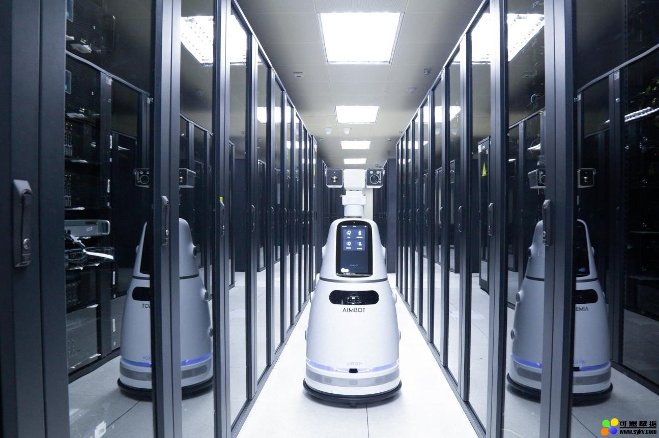 机器人“就位” 贵州借助大数据推进智能工厂建